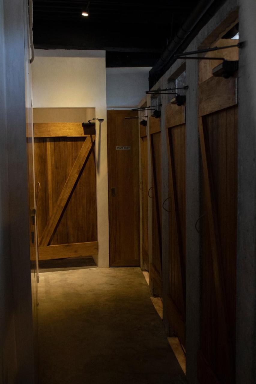 Bamba Capsule Hotel Kuta  Ngoại thất bức ảnh